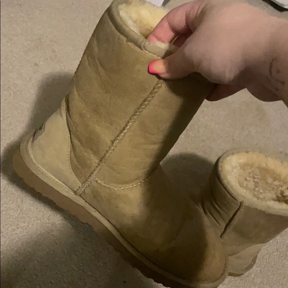 Sand Uggs size 8